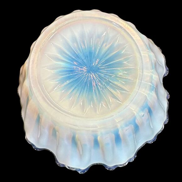 Fostoria Heirloom Opalescent Glass Mid-Century Modern Handkerchief Bowl - Picture 9 of 9